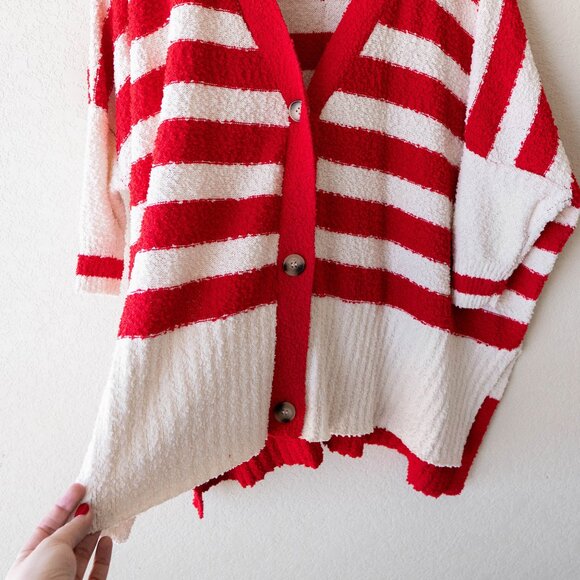 First Love Textured Striped Oversized Cardigan Sweater Small Red White Button - Picture 6 of 12
